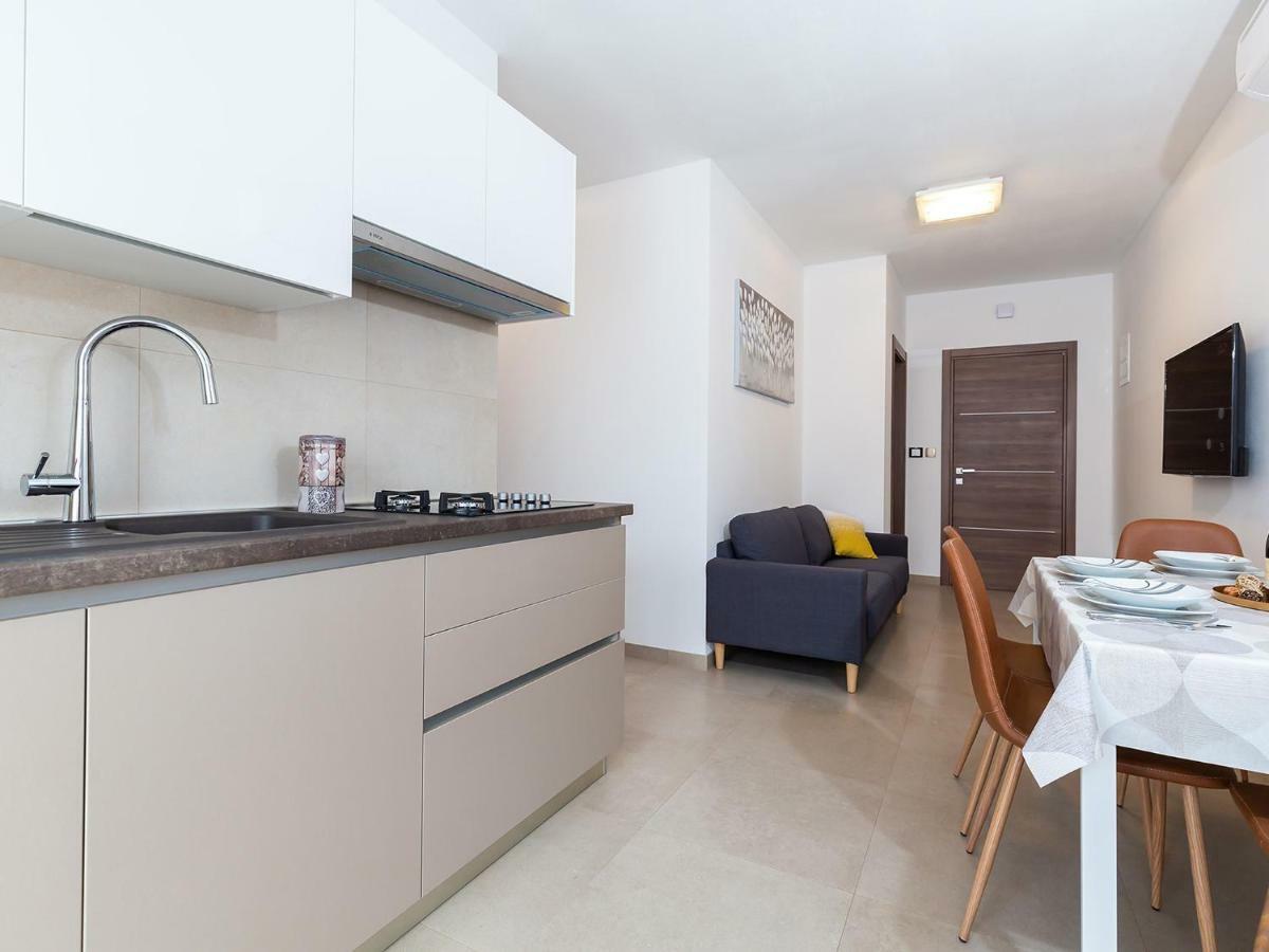 Apartments Gioia Πόρετς Εξωτερικό φωτογραφία