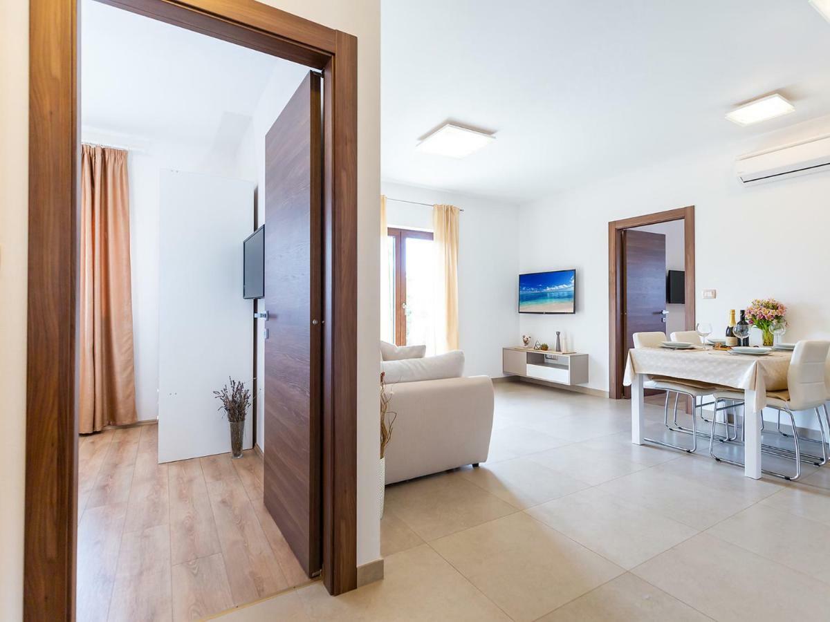 Apartments Gioia Πόρετς Εξωτερικό φωτογραφία